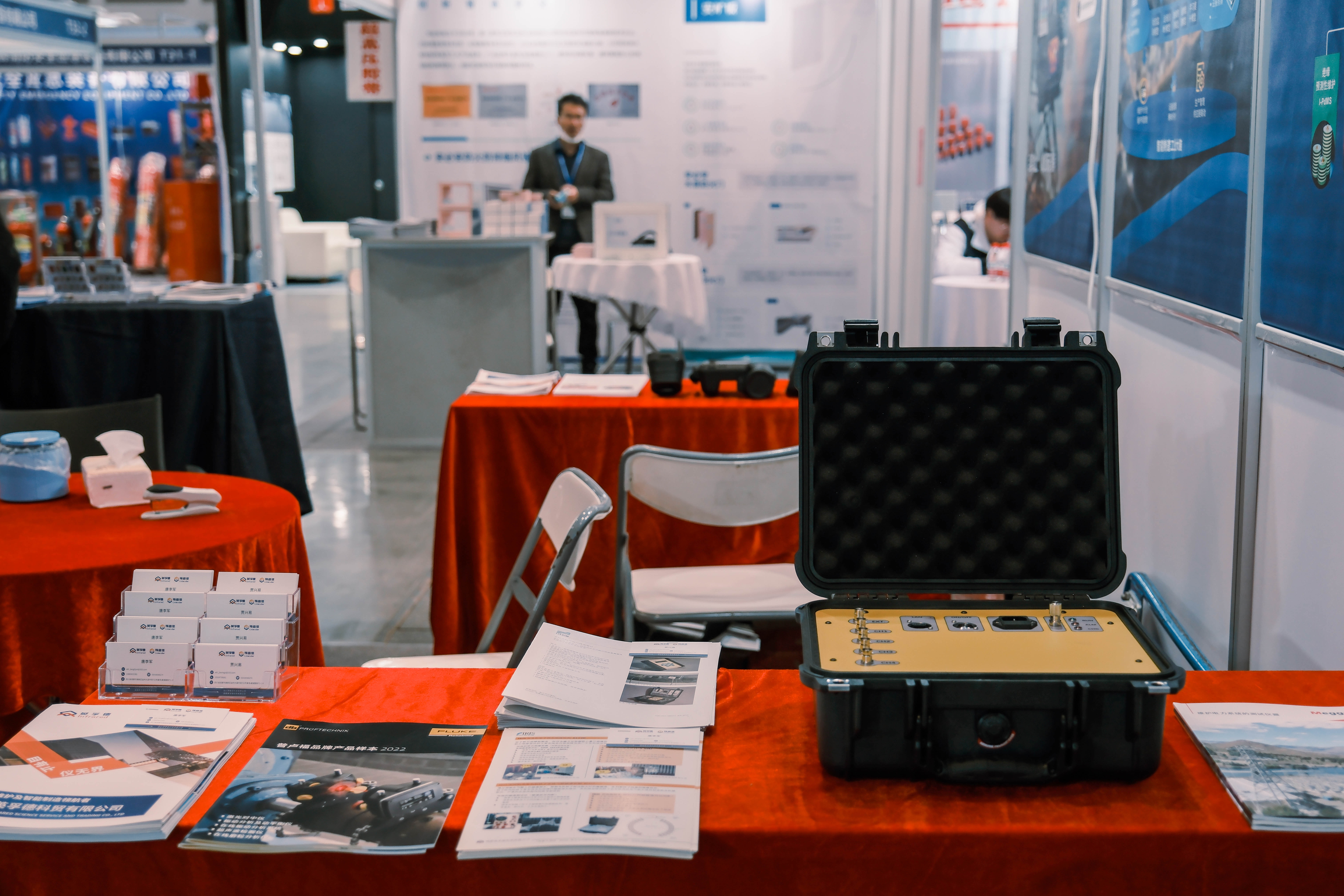 成都英孚德亮相重庆电力设备及技术展，推动电力技术交流与合作(图5)