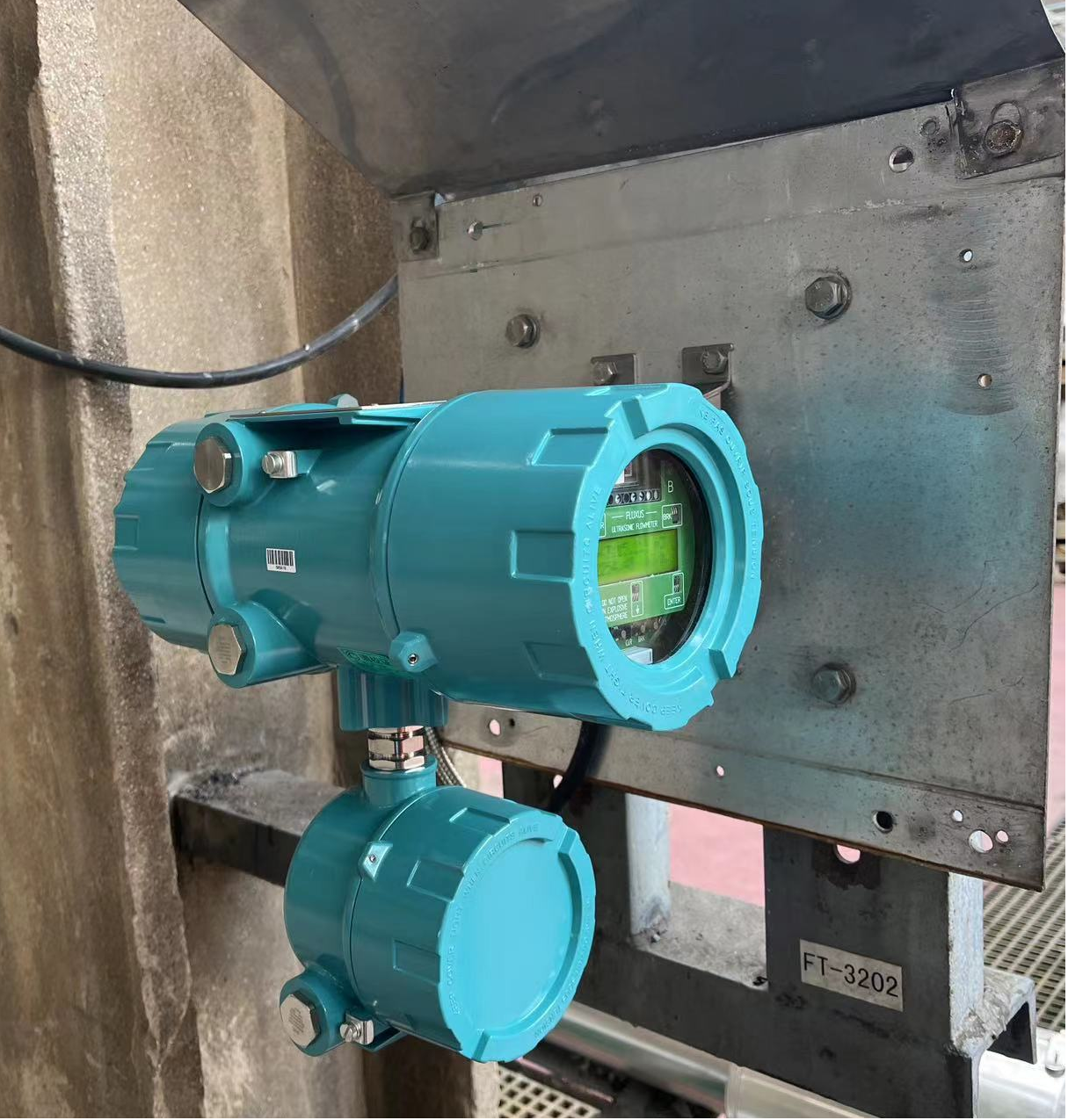 某化工有限公司外夹超声波流量计安装(图3)